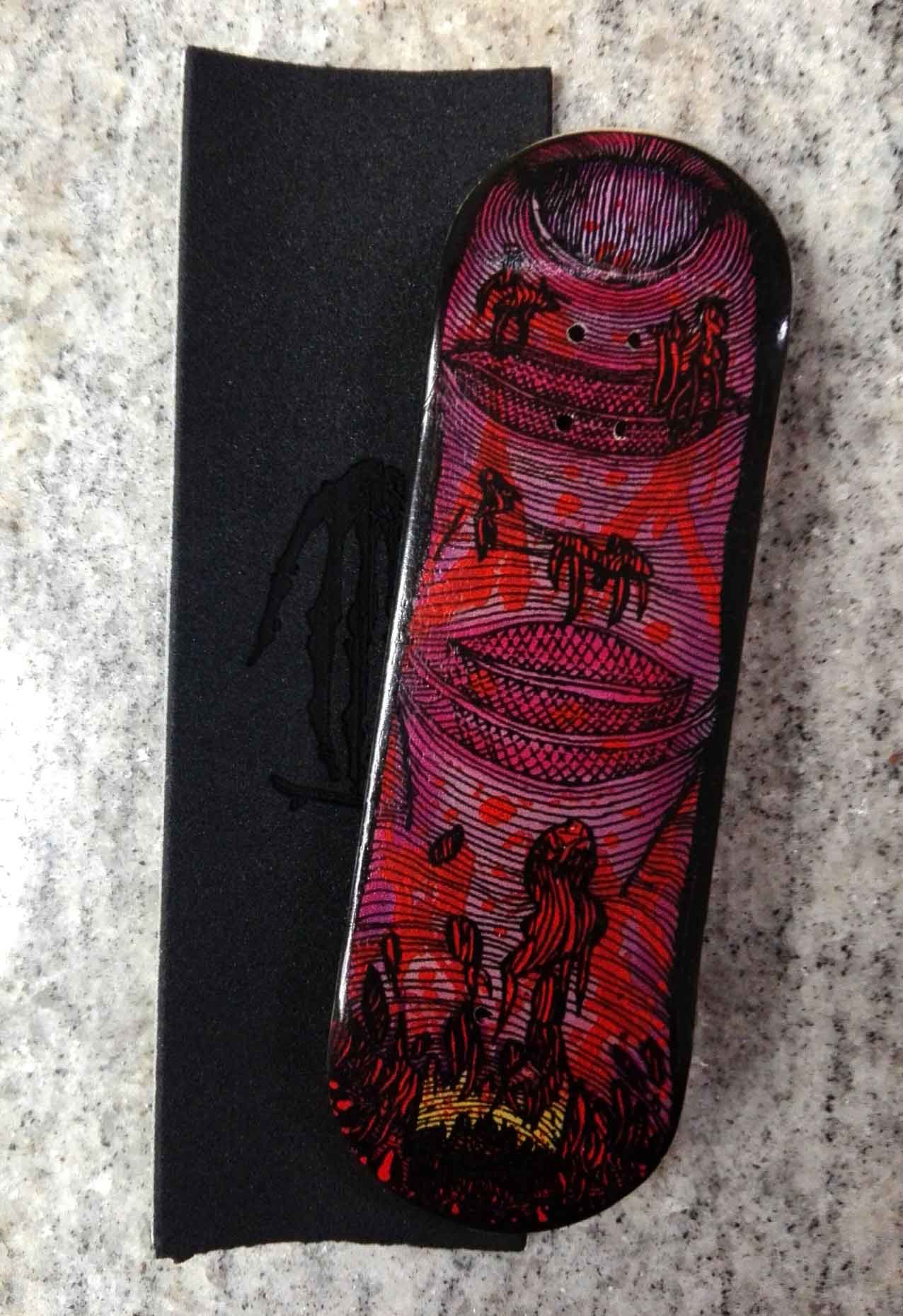 BOARD PULLED FINGER 31MM WIDE LOW CONCAVE – 6,00 € ($ 7,20 USD)