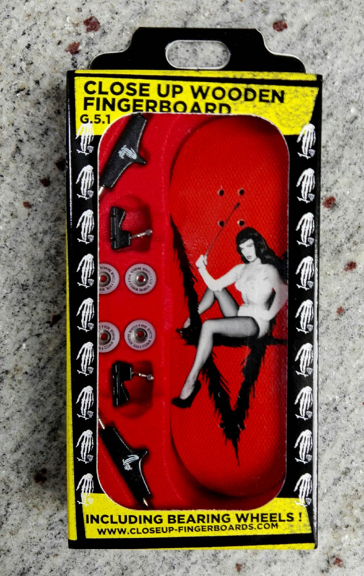 COMPLETE SET ANTIZ BETTY 33MM MEDIUM CONCAVE – 26,00 € ($ 29,64)