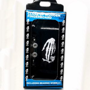 ПОЛНЫЙ НАБОР КРУПНЫЙ ПЛАН ЧЕРЕПА И РУКИ, ЧЕРНЫЙ 34 ММ, ВОГНУТЫЙ